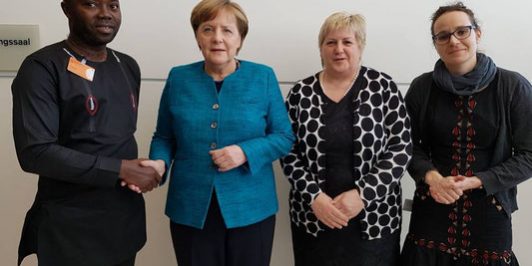kiku-trifft-angela-merkel